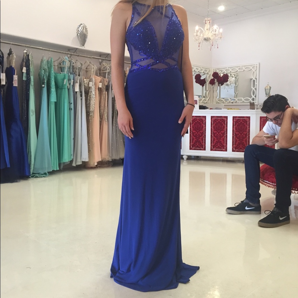 Prom dress - Picture 6 of 8